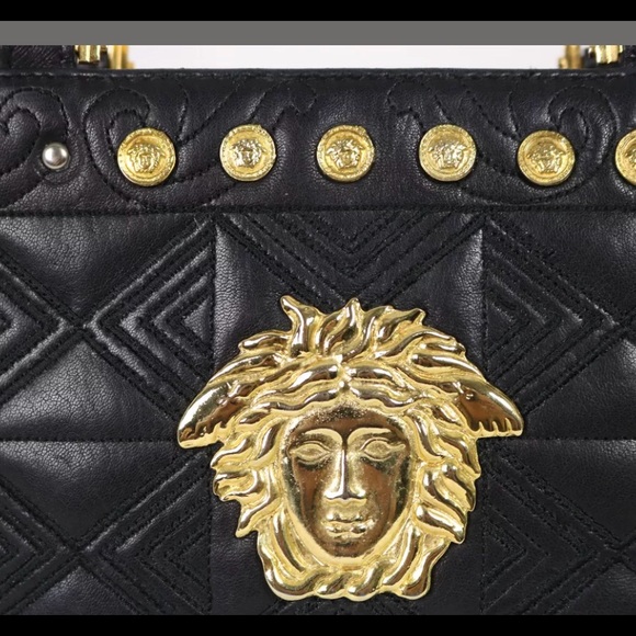 🔥SOLD*🔥VERSACE vintage studded handbag - Picture 3 of 8